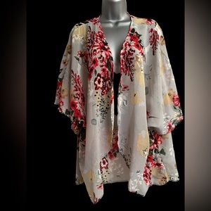 Flowery short kimono or cover up